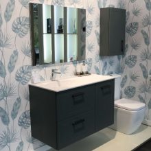 Mobiliario de baño Plaza Amurrio